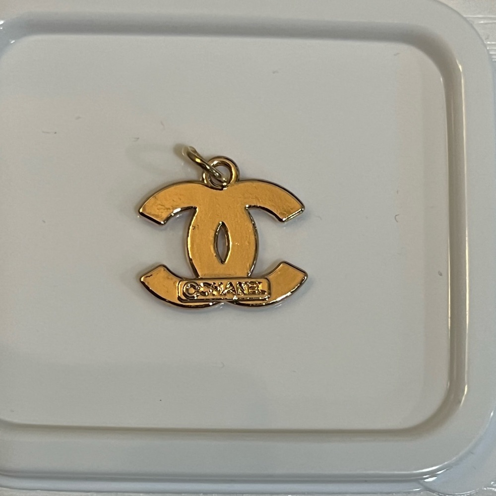 Pink and Gold Charm - Picture 3 of 5